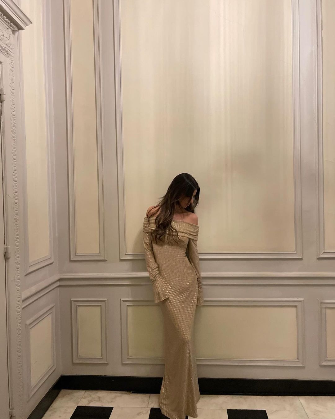 Bianca | Off-Shoulder Shimmering Maxi Dress