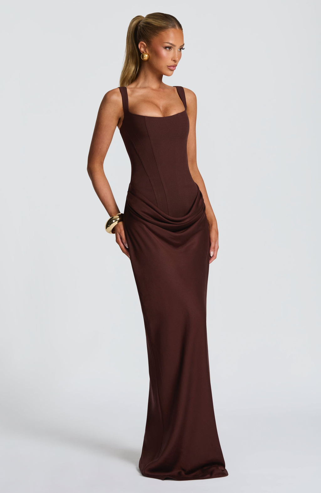 velmora | Hourglass Maxi