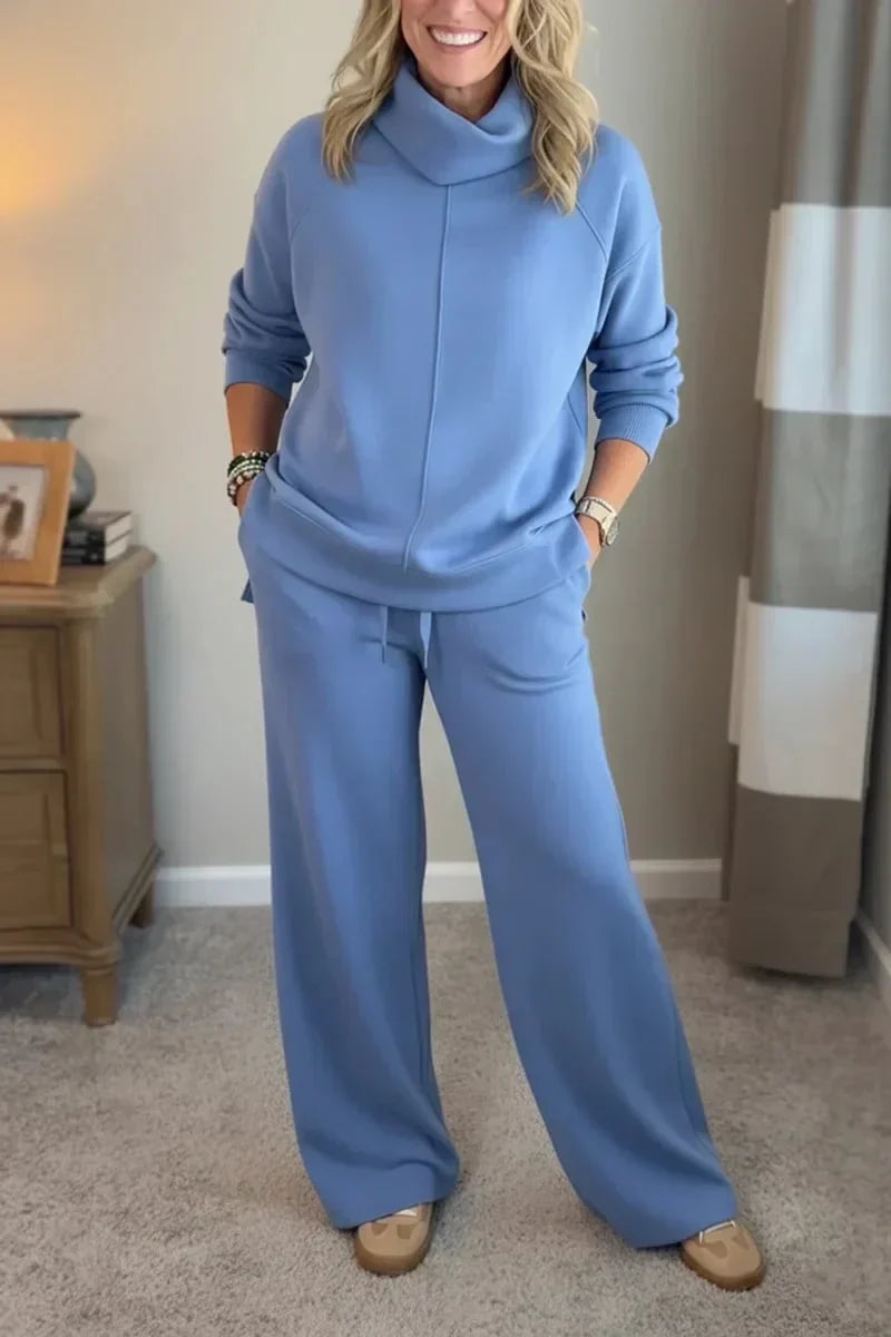 Marina | Luxurious Turtleneck Travel Set