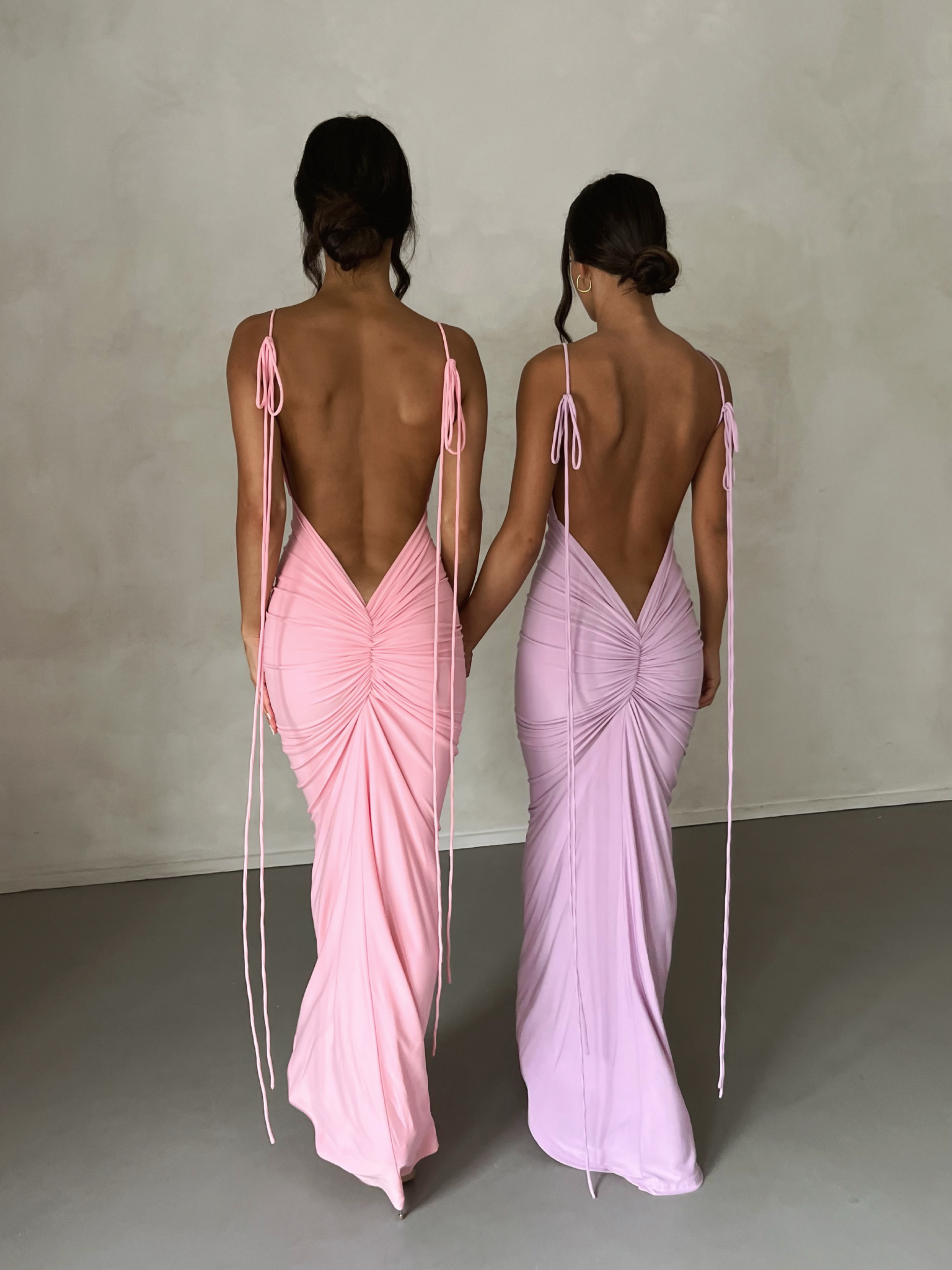 Astrid | Elegant Backless Maxi Dress