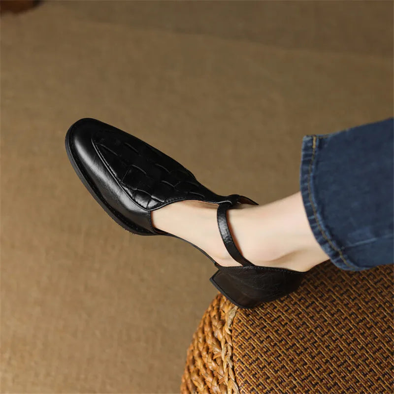 Daphne | Vintage-Style Strap Heels