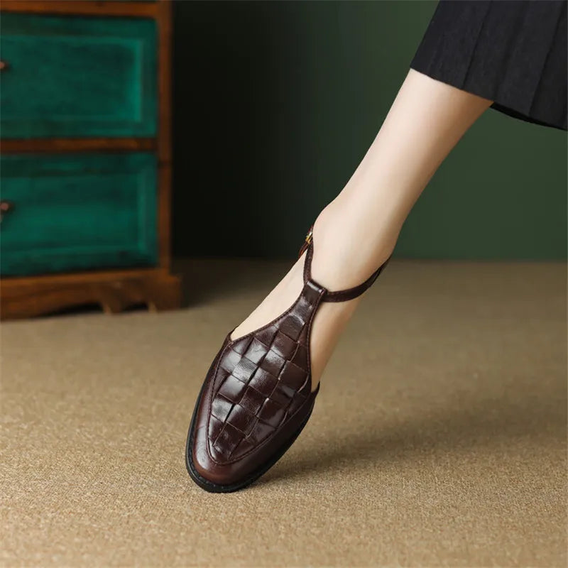 Daphne | Vintage-Style Strap Heels