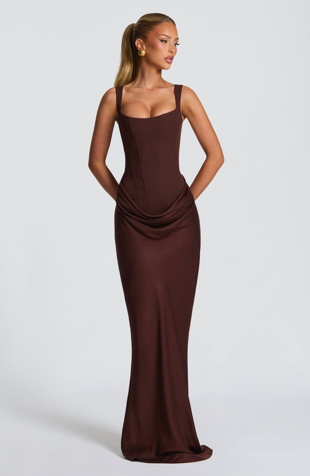 velmora | Hourglass Maxi