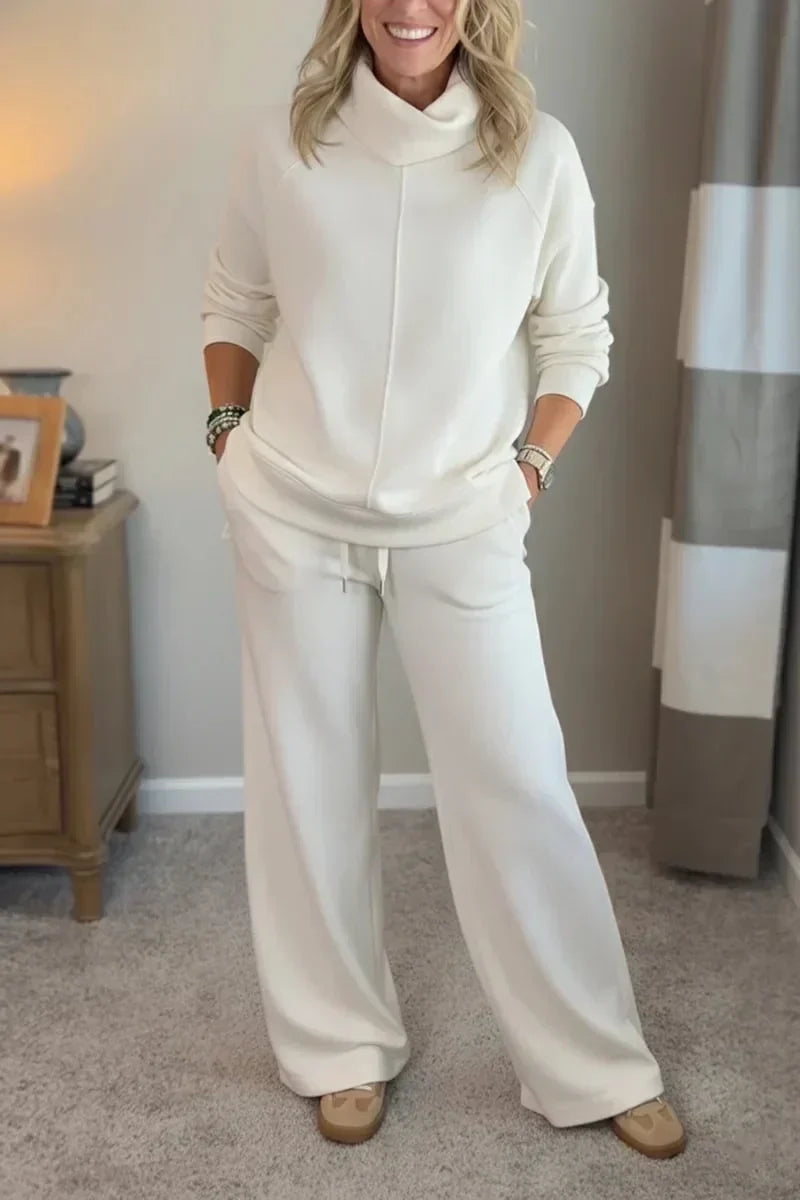 Marina | Luxurious Turtleneck Travel Set