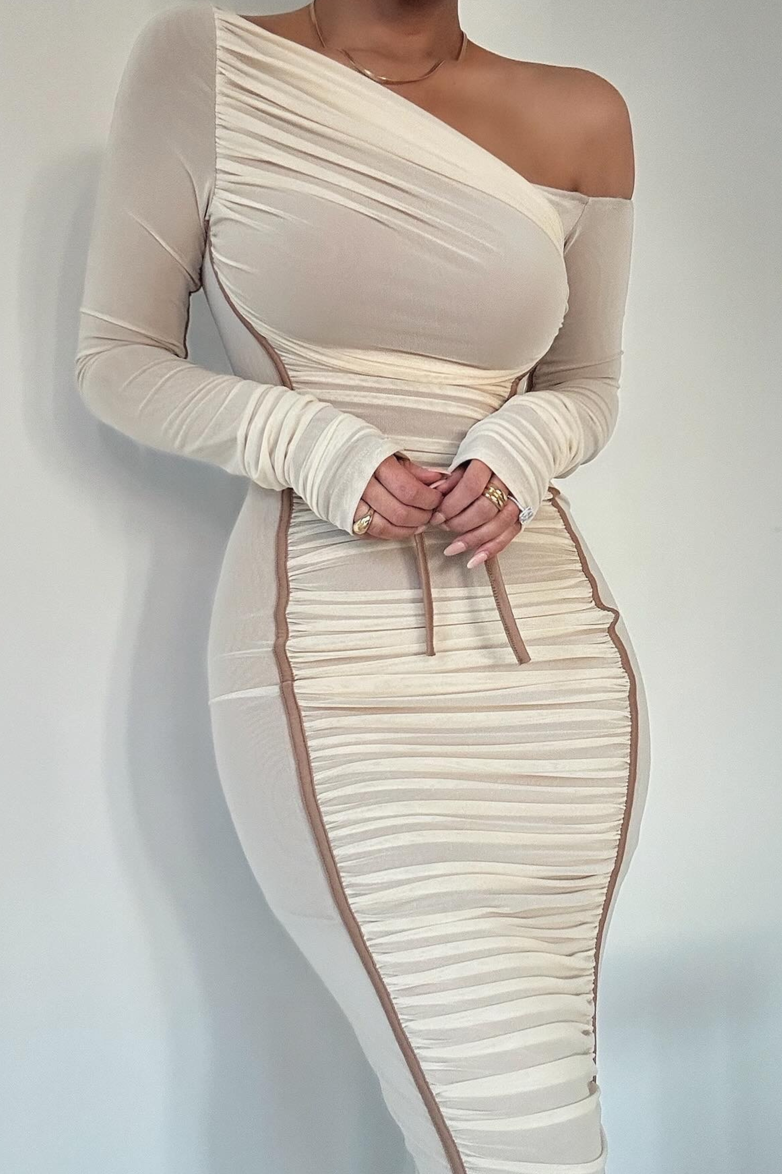 Amelie | Off-Shoulder Layered Midi Dress