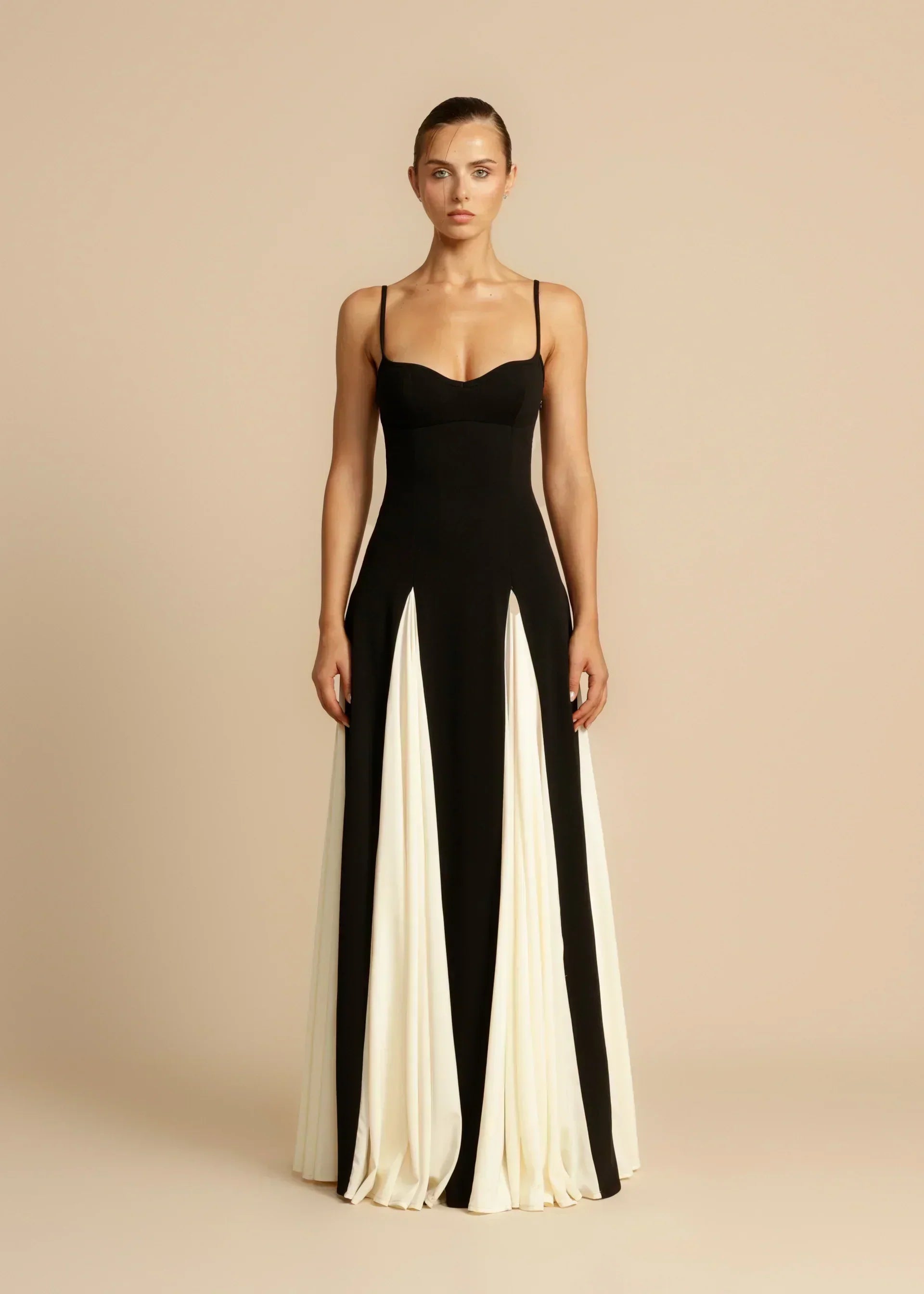 Clara | Elegant Ruffled Maxi Dress