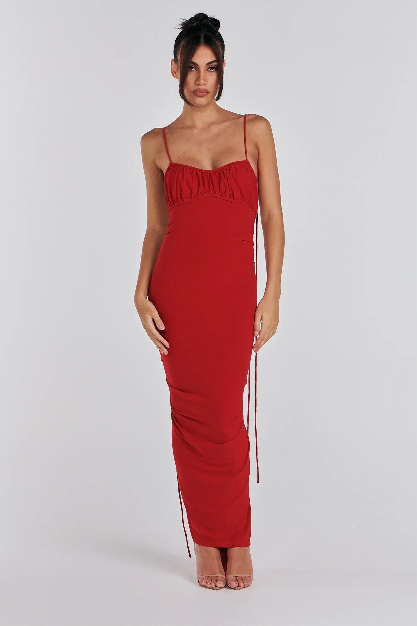 Astrid | Elegant Backless Maxi Dress