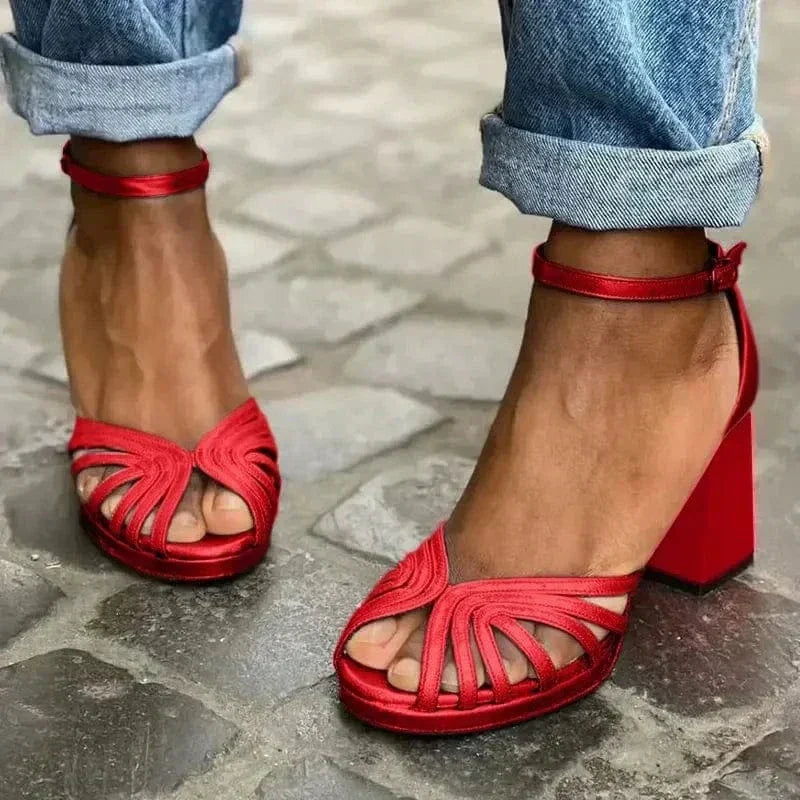 Giana | Timeless Leather Heels