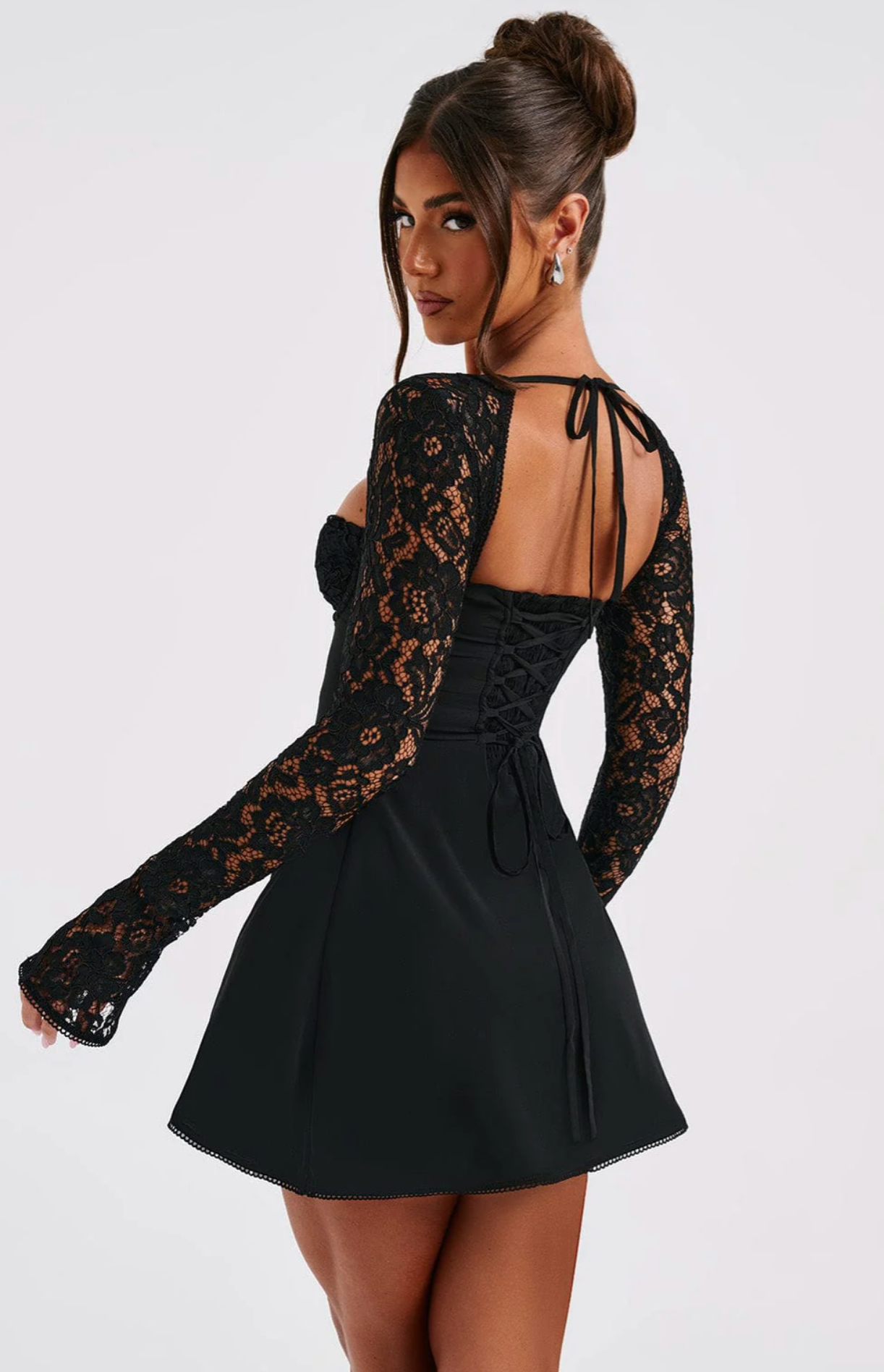 Anina | Mini Dress with Lace Sleeves