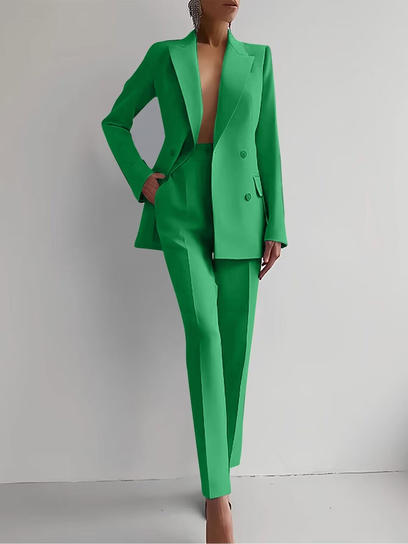 Viktoria | Elegant Tailored Suit