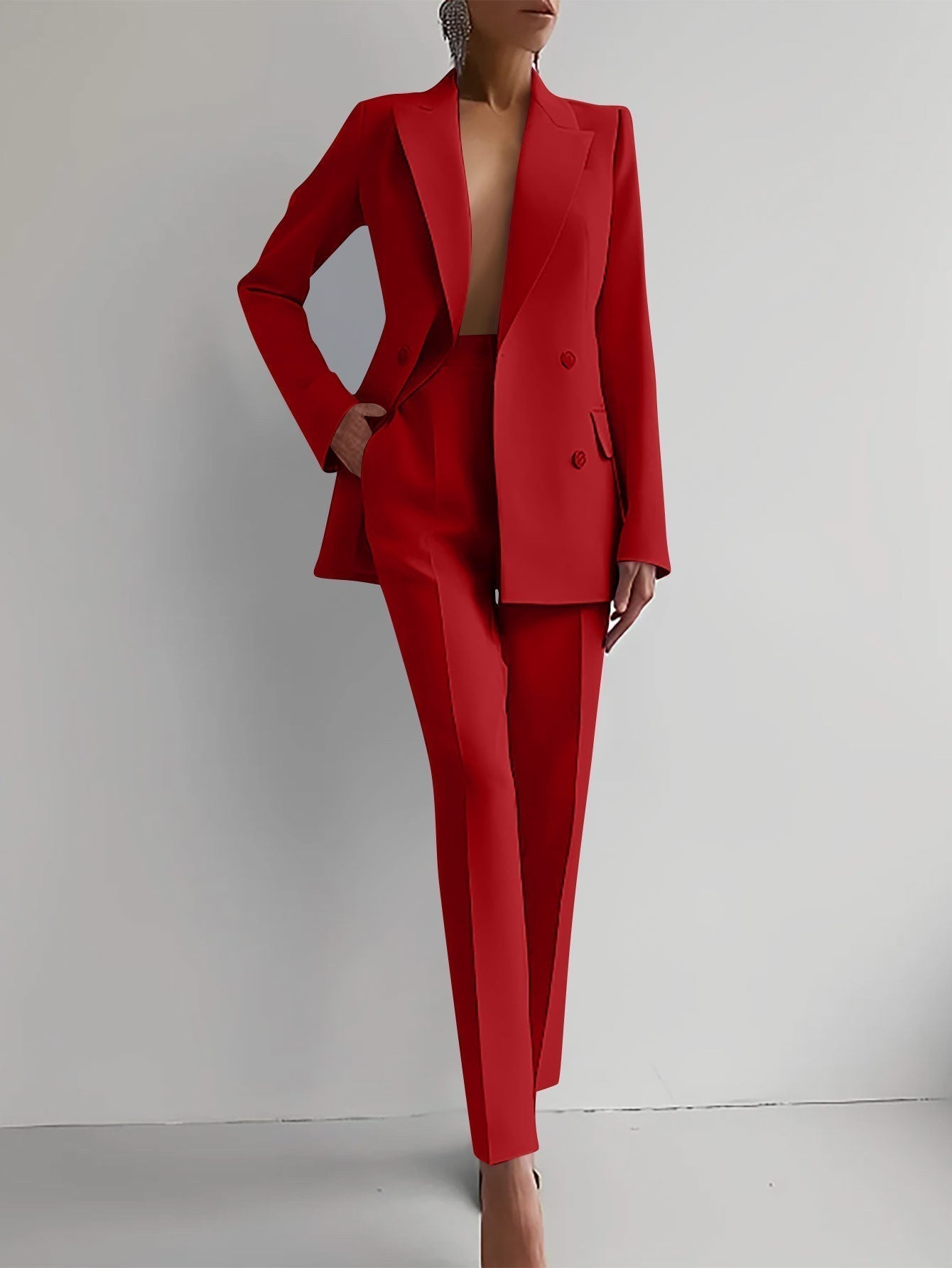 Viktoria | Elegant Tailored Suit