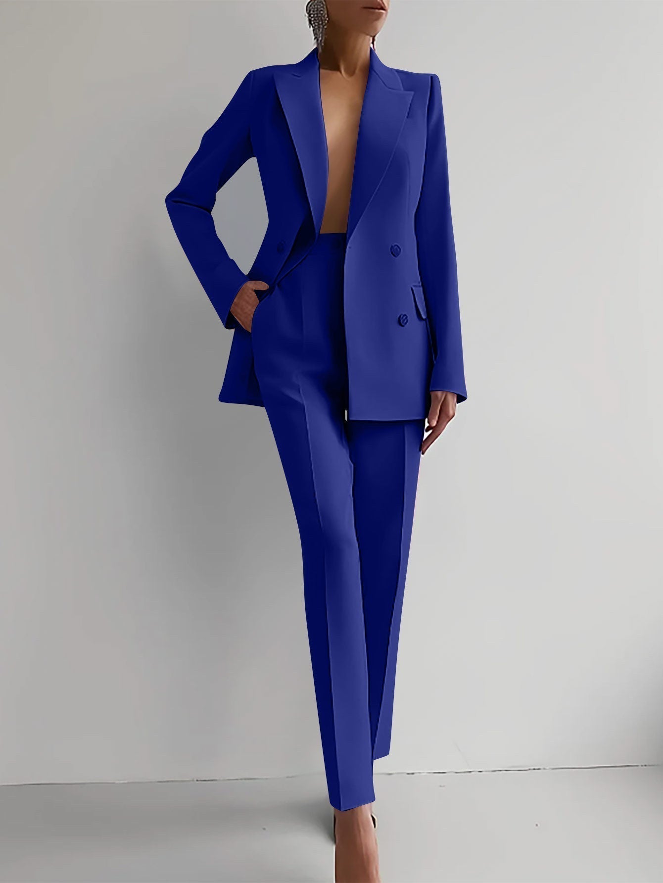 Viktoria | Elegant Tailored Suit